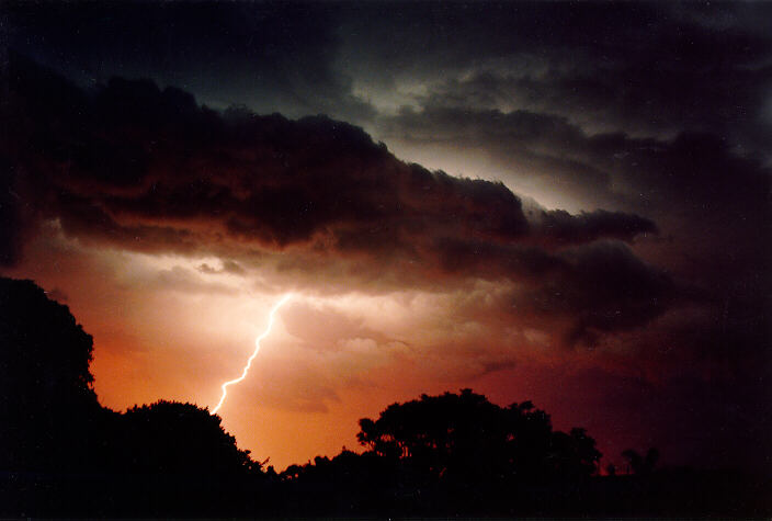lightning lightning_bolts : Ballina, NSW   23 December 1990