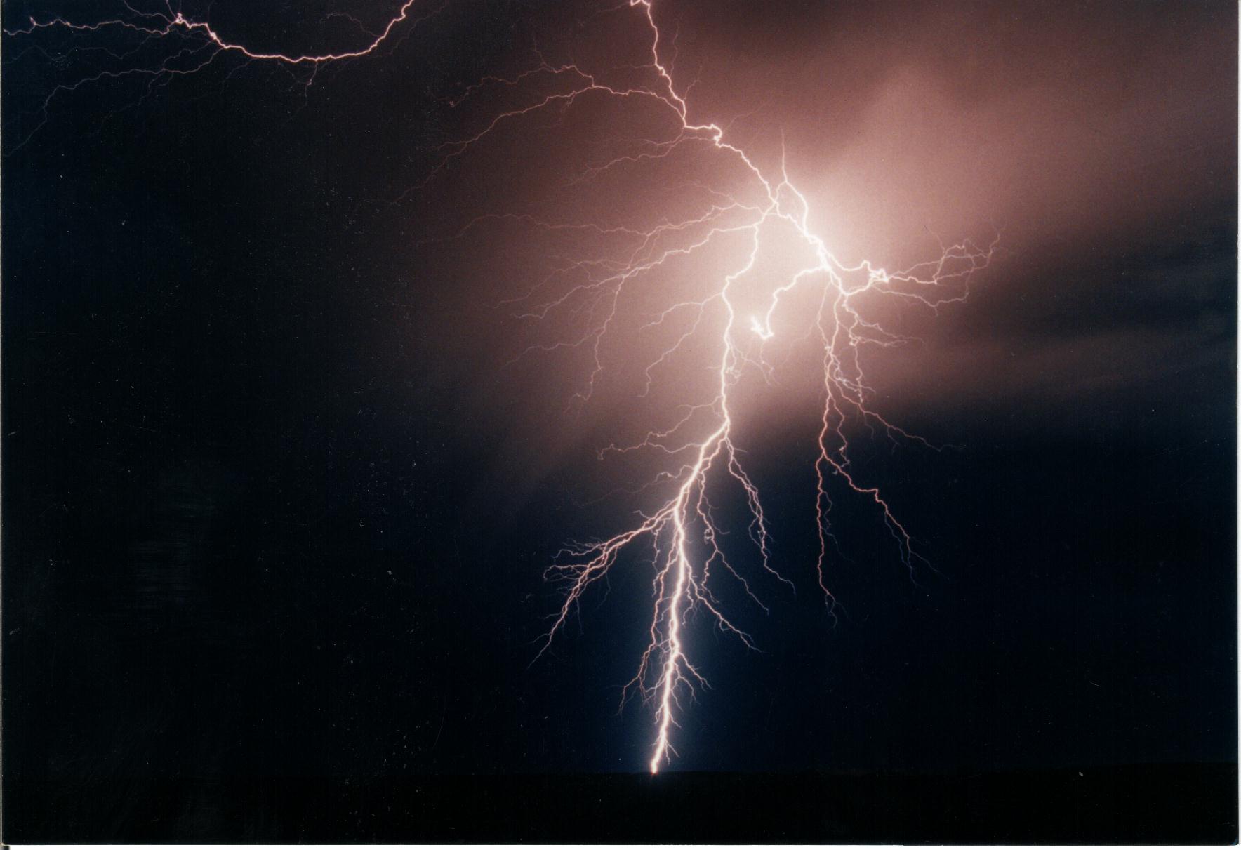 contributions received : Coober Pedy, SA<BR>Photo by Todd Authur   1 December 1996