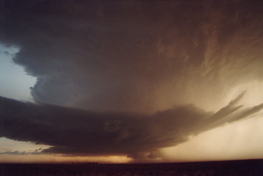 wallcloud thunderstorm_wall_cloud : Littlefield, Texas, USA   3 June 2003