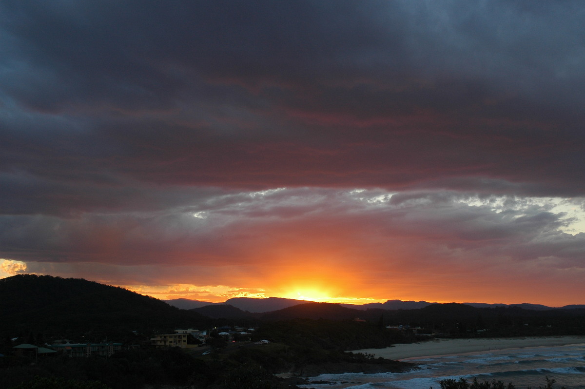 sunset sunset_pictures : Cabarita, NSW   17 July 2004