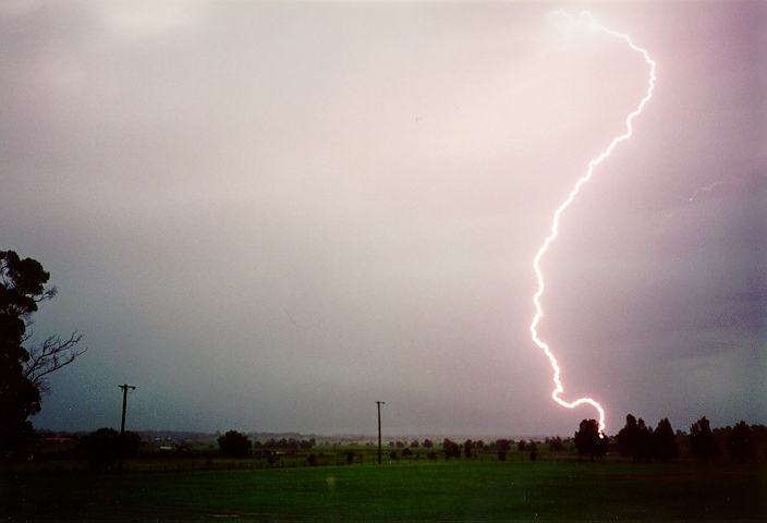 lightning lightning_bolts : Brankxton, NSW   10 December 1995