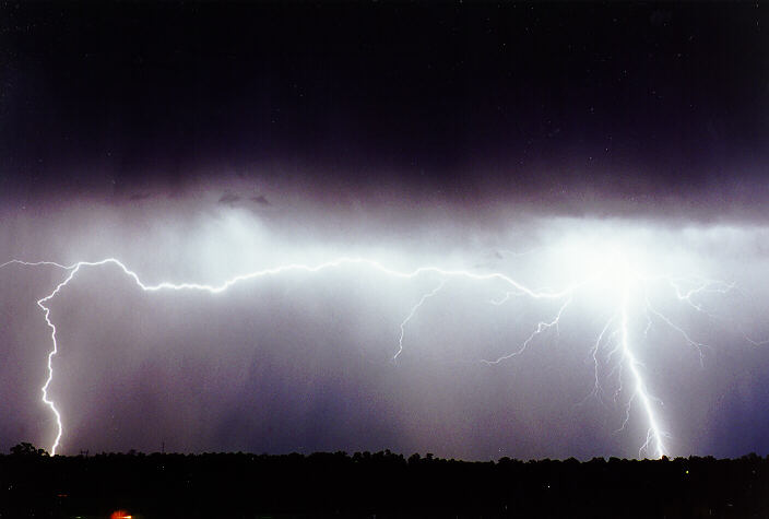 lightning lightning_bolts : Schofields, NSW   24 April 1997