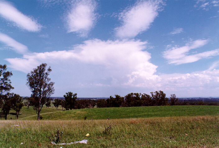 thunderstorm cumulonimbus_incus : Kemps Creek, NSW   15 February 1998
