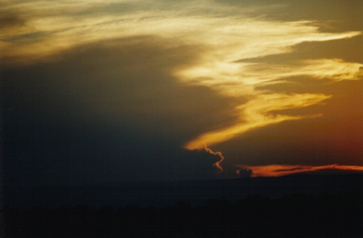 anvil thunderstorm_anvils : Rooty Hill, NSW   3 April 2000