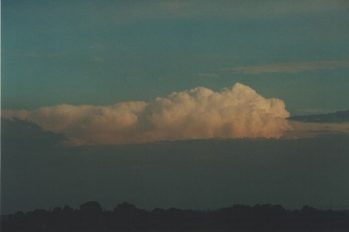 thunderstorm cumulonimbus_incus : Schofields, NSW   1 August 2000