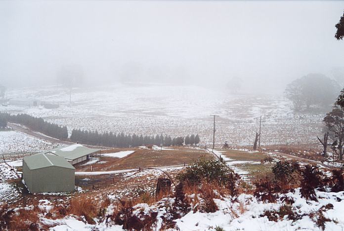 snow snow_pictures : Mt Lambie, NSW   27 August 2001
