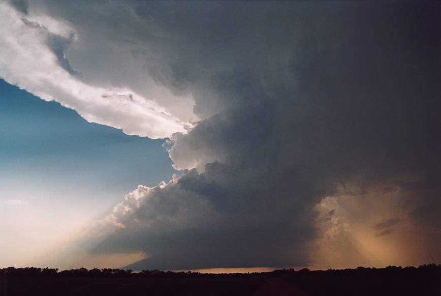 anvil thunderstorm_anvils : near Newcastle, Texas, USA   12 June 2003