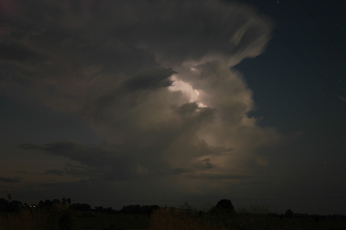 thunderstorm cumulonimbus_incus : Coraki, NSW   21 January 2005