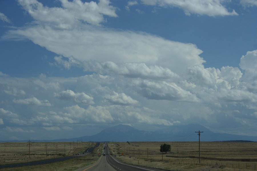 thunderstorm cumulonimbus_incus : Pueblo, Colorado, USA   1 June 2006