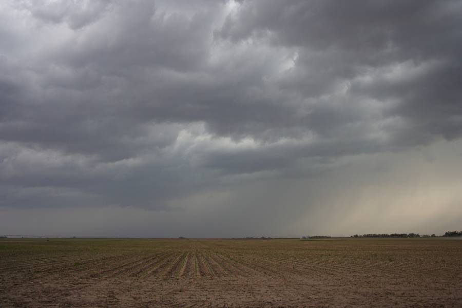 cumulonimbus thunderstorm_base : E of Grand Island, Nebraska, USA   14 May 2007
